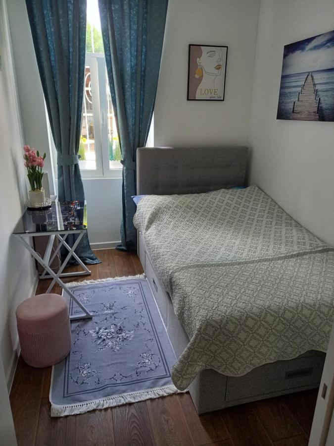 Apartman Beti Lägenhet Opatija Exteriör bild