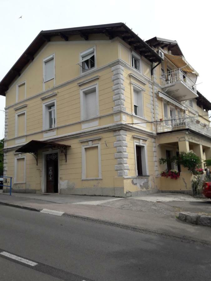 Apartman Beti Lägenhet Opatija Exteriör bild