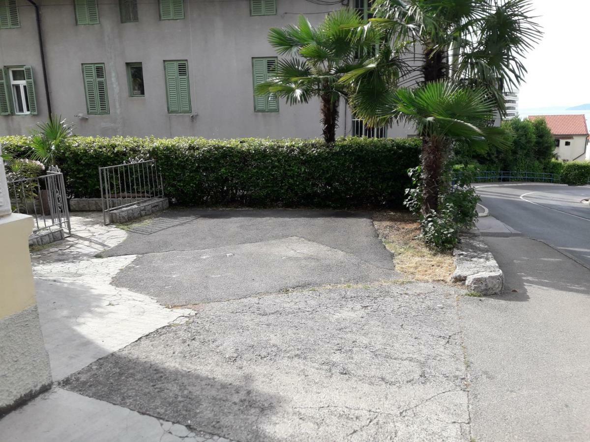 Apartman Beti Lägenhet Opatija Exteriör bild